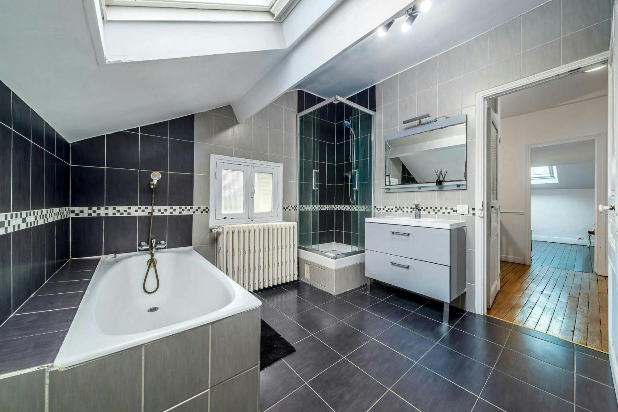Le Ministere De La Paix - 15min To Gare Du Nord Holiday home Soisy-sous-Montmorency